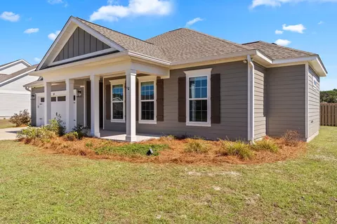 57 Shelby Dr, Crawfordville, FL 32327