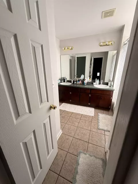 Bath - 545 Slash Cir, Midway, FL 32343 photo 5 of 13