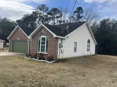 Exterior - 545 Slash Cir, Midway, FL 32343 photo 2 of 7