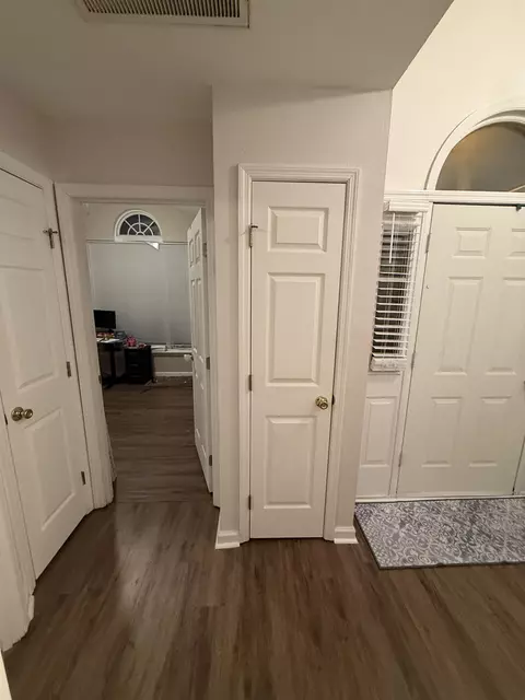 Entry Way - 545 Slash Cir, Midway, FL 32343 photo 3 of 5