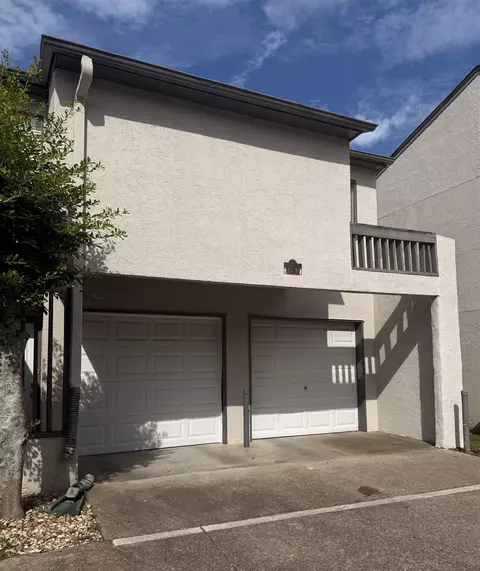 1337 Airport Dr #G5, Tallahassee, FL 32304