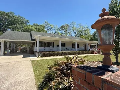 31 N Cone Sts, Quincy, FL 32351