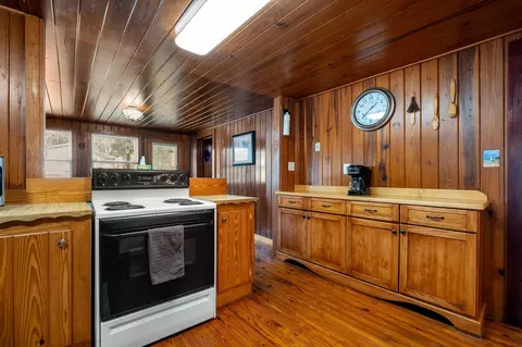 Kitchen - 309 Davidson St, Quincy, FL 32351 photo 3 of 3