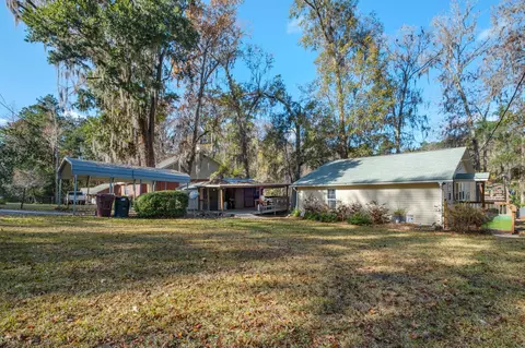 Exterior - 309 Davidson St, Quincy, FL 32351 photo 7 of 9