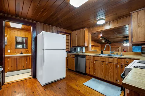 Kitchen - 309 Davidson St, Quincy, FL 32351 photo 2 of 3