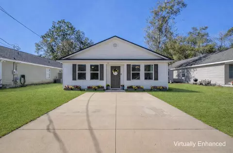 122 Melody Ln, Crawfordville, FL 32327