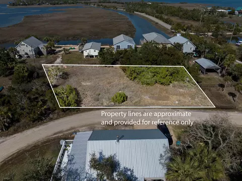 W Point Drive, Crawfordville, FL 32327
