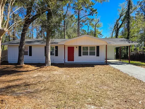 2820 Bardswood Ln, Tallahassee, FL 32305
