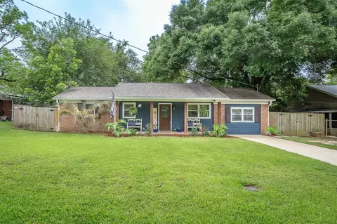 1859 Hopkins Dr, Tallahassee, FL 32303