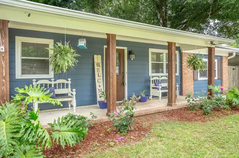 1859 Hopkins Dr, Tallahassee, FL 32303