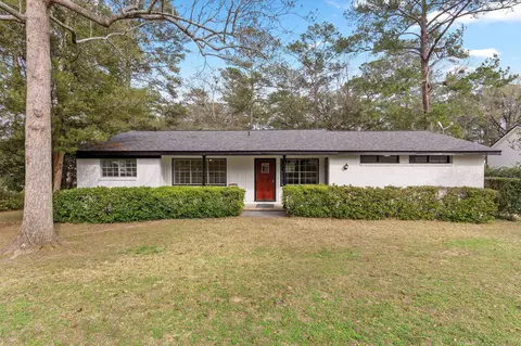 911 NE 1st St, Havana, FL 32333