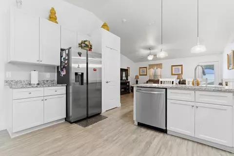 Kitchen - 359 Mae Cato Dr, Midway, FL 32343 photo 2 of 4