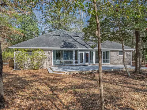 528 Hickorywood Dr, Crawfordville, FL 32327