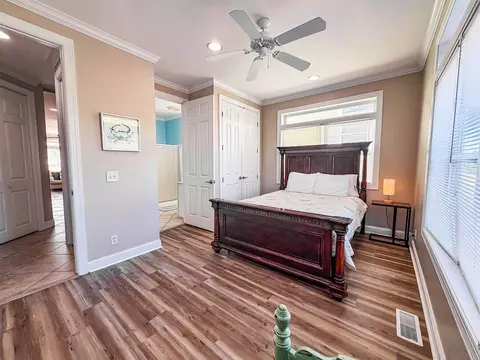 Bedroom - 709 SE 3rd St #D, Carrabelle, FL 32322 photo 2 of 8