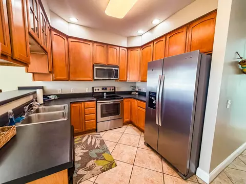 Kitchen - 709 SE 3rd St #D, Carrabelle, FL 32322 photo 2 of 8