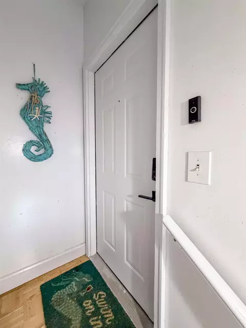 Entry Way - 709 SE 3rd St #D, Carrabelle, FL 32322 photo 3 of 3