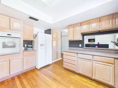 Kitchen - 206 Pineland St, Perry, FL 32348 photo 2 of 3