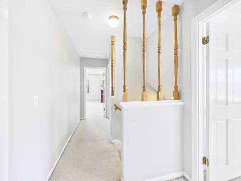 Entry Way - 206 Pineland St, Perry, FL 32348 photo 2 of 2
