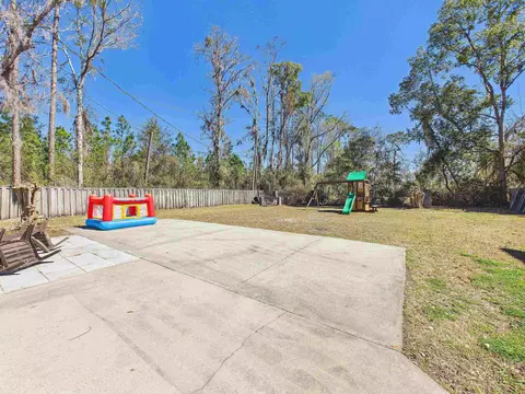 Exterior - 206 Pineland St, Perry, FL 32348 photo 9 of 14
