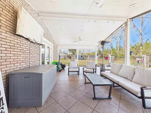 Exterior - 206 Pineland St, Perry, FL 32348 photo 13 of 14