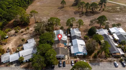 View/Area - 51 Pine St # -3, Carrabelle, FL 32322 photo 3 of 12
