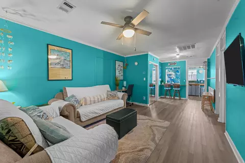 Living - 51 Pine St # -3, Carrabelle, FL 32322 photo 3 of 5