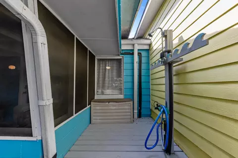 Exterior - 51 Pine St # -3, Carrabelle, FL 32322 photo 4 of 11