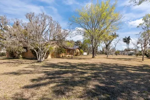 Exterior - 200 Davis Dr, Perry, FL 32348 photo 11 of 14