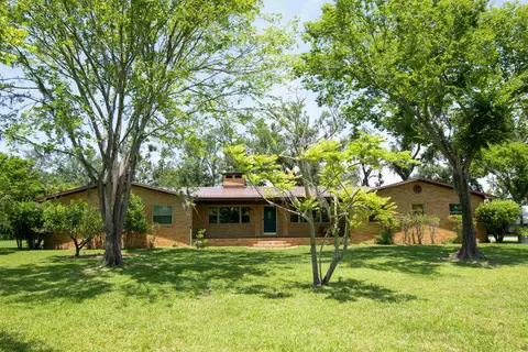 200 Davis Dr, Perry, FL 32348