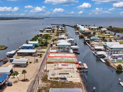20915 Marina Rd, Perry, FL 32348