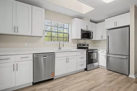 Kitchen - 3413 Native Dancer Trl, Tallahassee, FL 32309 photo 2 of 4