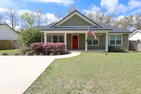 38 Lee St, Crawfordville, FL 32327