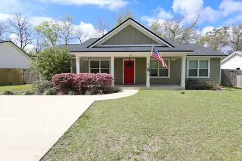 38 Lee St, Crawfordville, FL 32327