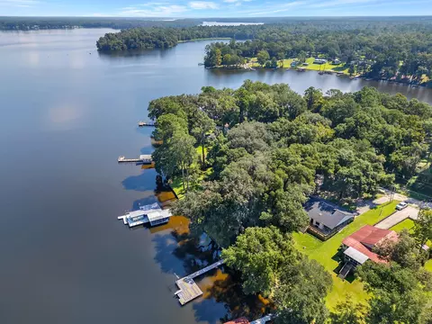 3938 Edgewater Dr, Tallahassee, FL 32310