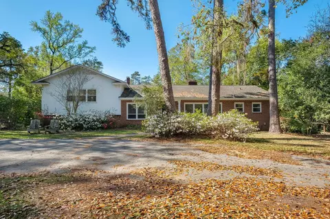 1221 Betton Rd, Tallahassee, FL 32308