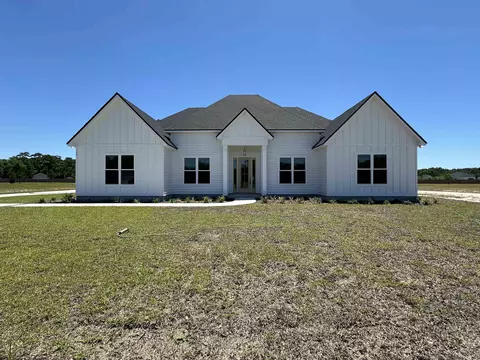 149 Golden Loop, Crawfordville, FL 32327