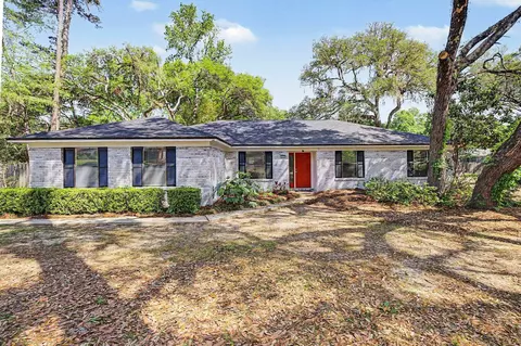 2994 Foxcroft Dr, Tallahassee, FL 32309