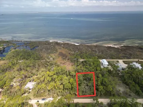 681 E Pine Ave, St George Islan, FL 32328 photo 9