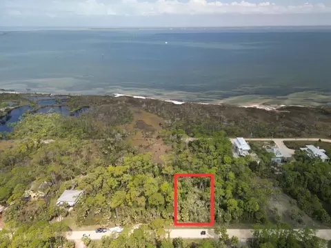 681 E Pine Ave, St George Islan, FL 32328 photo 8