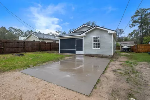 119 Spokan Trl, Crawfordville, FL 32327