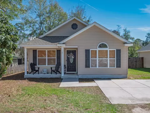 51 Ted Lott Ln, Crawfordville, FL 32327