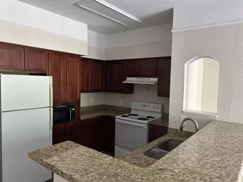 2801 Chancellorsville Dr #126, Tallahassee, FL 32312