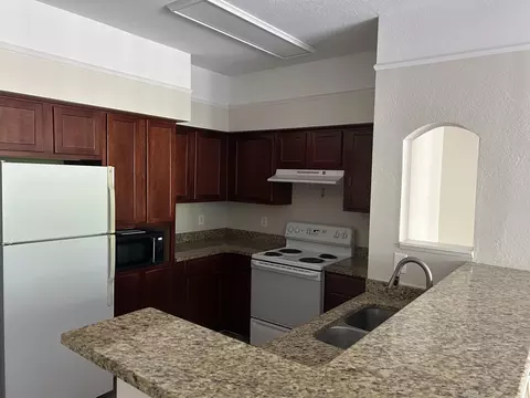 2801 Chancellorsville Dr #126, Tallahassee, FL 32312