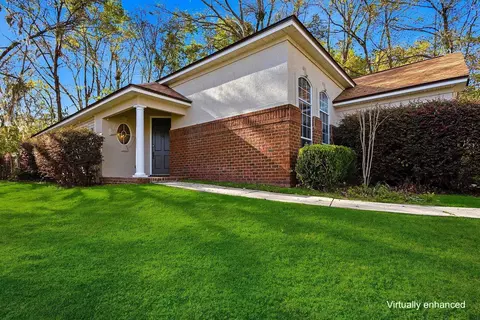 4869 Lake Park Dr, Tallahassee, FL 32311