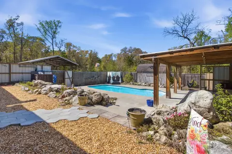 91 White Oak Dr, Crawfordville, FL 32327