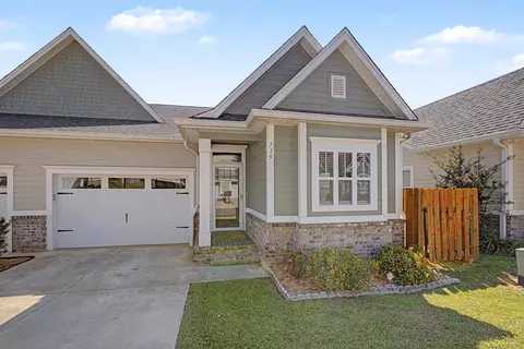 735 Sydney Dr, Tallahassee, FL 32317