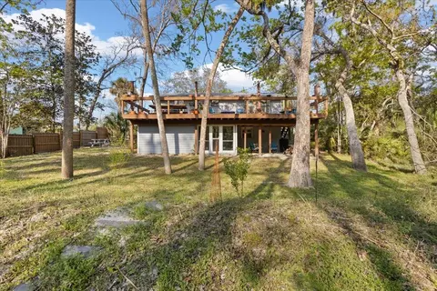 Exterior - 1506 NE Cedar St, Steinhatchee, FL 32359 photo 13 of 21