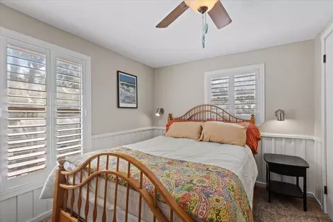 Bedroom - 1506 NE Cedar St, Steinhatchee, FL 32359 photo 6 of 10