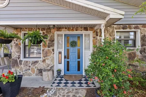 Exterior - 1506 NE Cedar St, Steinhatchee, FL 32359 photo 2 of 21