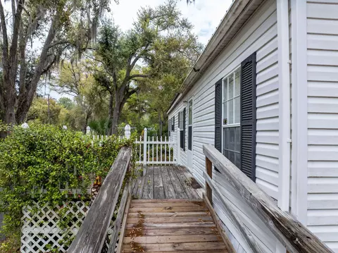 106 Crit Jones Dr, Perry, FL 32348 photo 2
